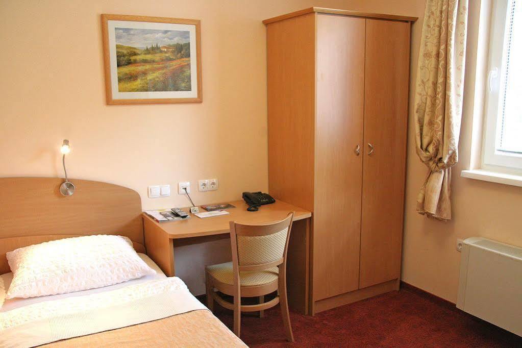 Guest House Pri Gondoli Maribor Exteriér fotografie